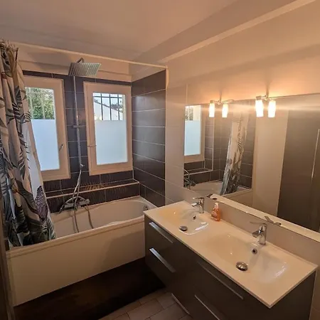 Semesterbostad Maison Avec Piscine Privative Aux Beaux Arts A